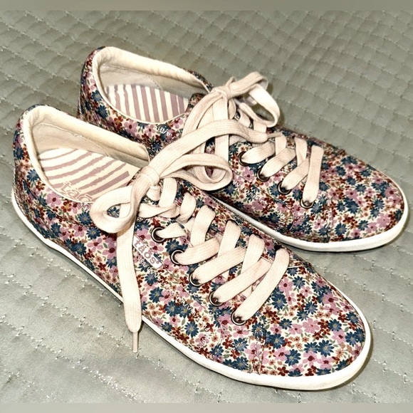 Taos Star Sneaker (Women) - Mauve Floral Multi. Size 7. VGUC - Picture 3 of 11